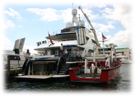 TowBoatU.S. Yacht Crane Services
